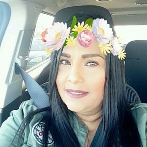 Meet your Posher, Cynthia