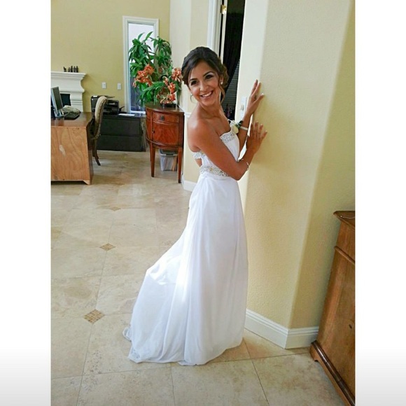 Prom dress - Picture 2 of 5