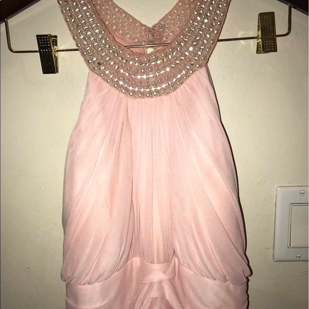 PRETTY PINK PROM DRESS - Picture 2 of 6