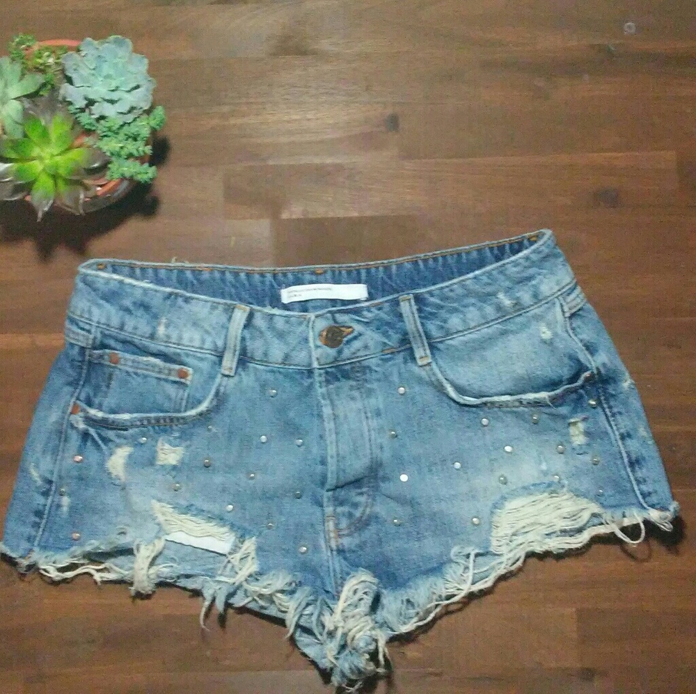 Zara Short Shorts Studs Distressed Denim Jean Fray