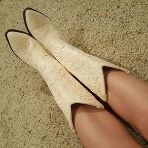 Zodiac Cowgirl Boots