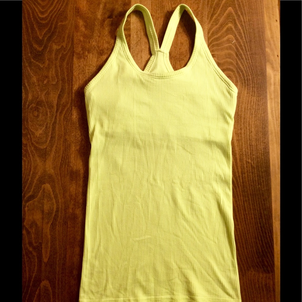 Lululemon tank size 4