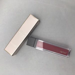 Jouer Long Wear Lip Creme in Petale de Rose