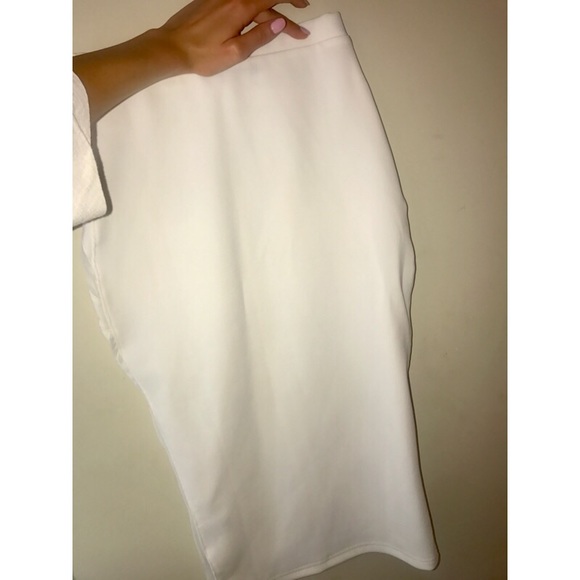 Brand New, White bodycon skirt - Picture 2 of 3