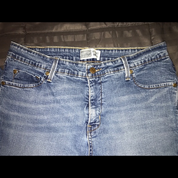 Signature Levi Strauss Boot Cut - Picture 2 of 4