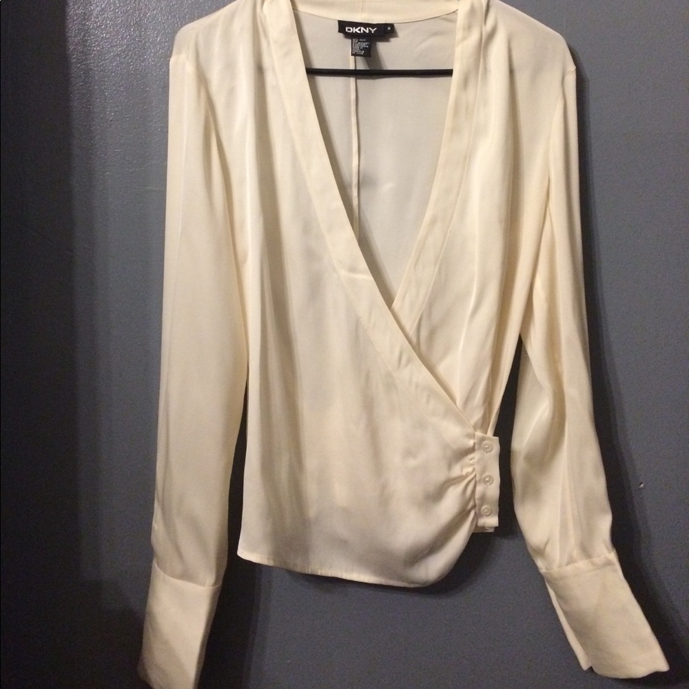 DKNY Silk Blouse 🏙🍎