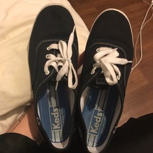 Black lightly worn keds