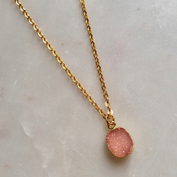 💫LAST Peach Druzy Necklace - Picture 2 of 8