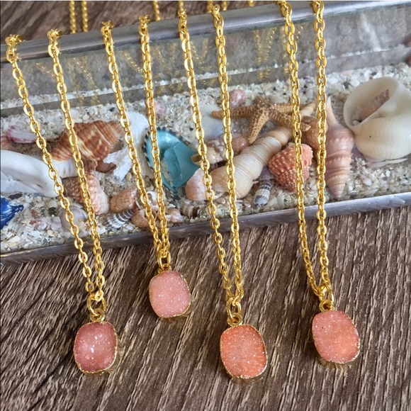 💫LAST Peach Druzy Necklace - Picture 5 of 8