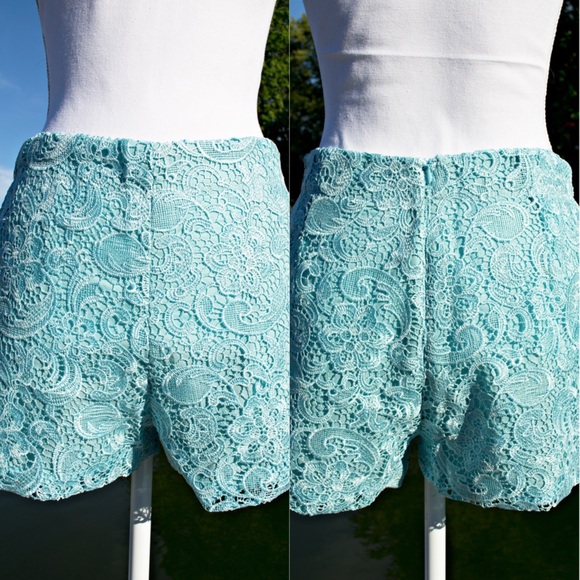 Clearance 🌸 Aqua Blue Paisley Lace Shorts - Picture 4 of 5