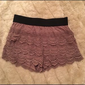 New with tags Umgee Lace mocha shorts size small