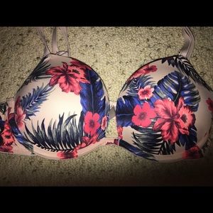 Victoria's Secret Pink super push up bra