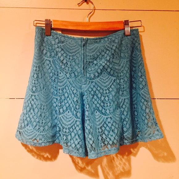 Lace Shorts - Picture 4 of 5