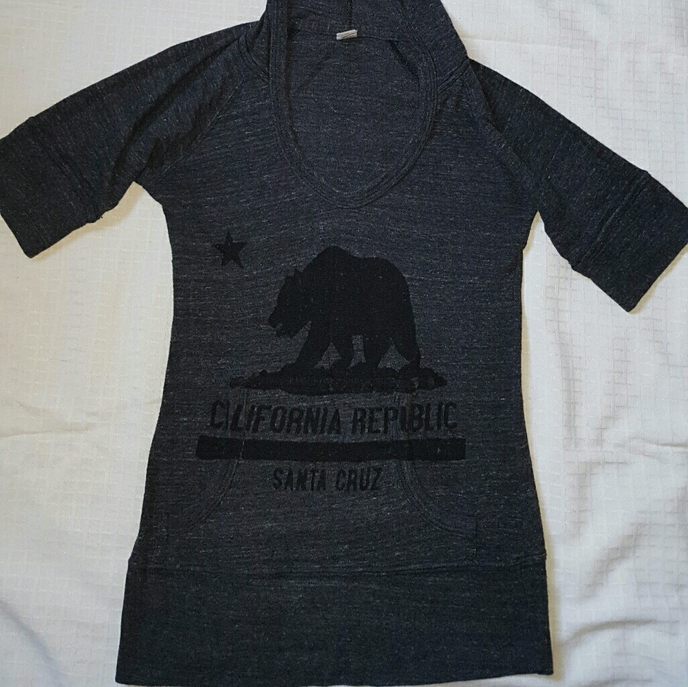 Santa Cruz hoodie top