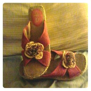 Life stride wedged sandles