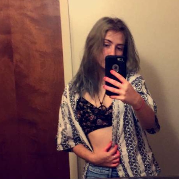 Meet your Posher, Emma - Picture 1 of 1