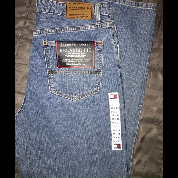 Men's Tommy Hilfiger Jeans - Picture 2 of 7