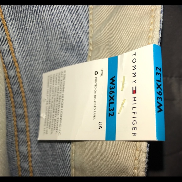 Men's Tommy Hilfiger Jeans - Picture 6 of 7
