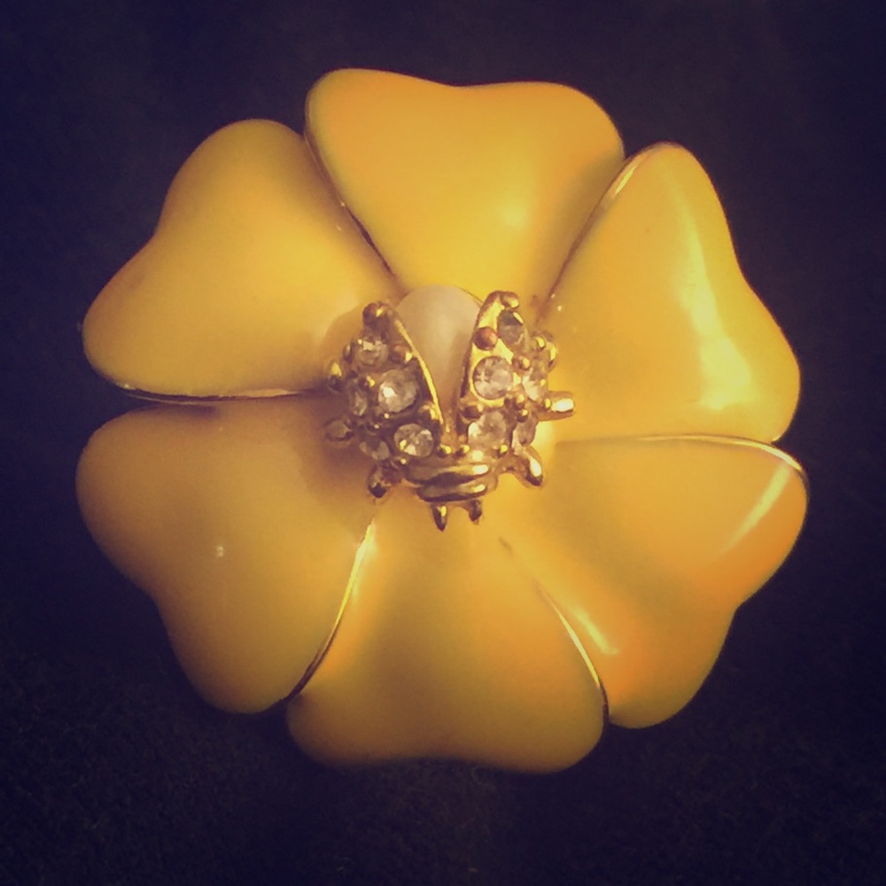 Stella & Dot Flower ring