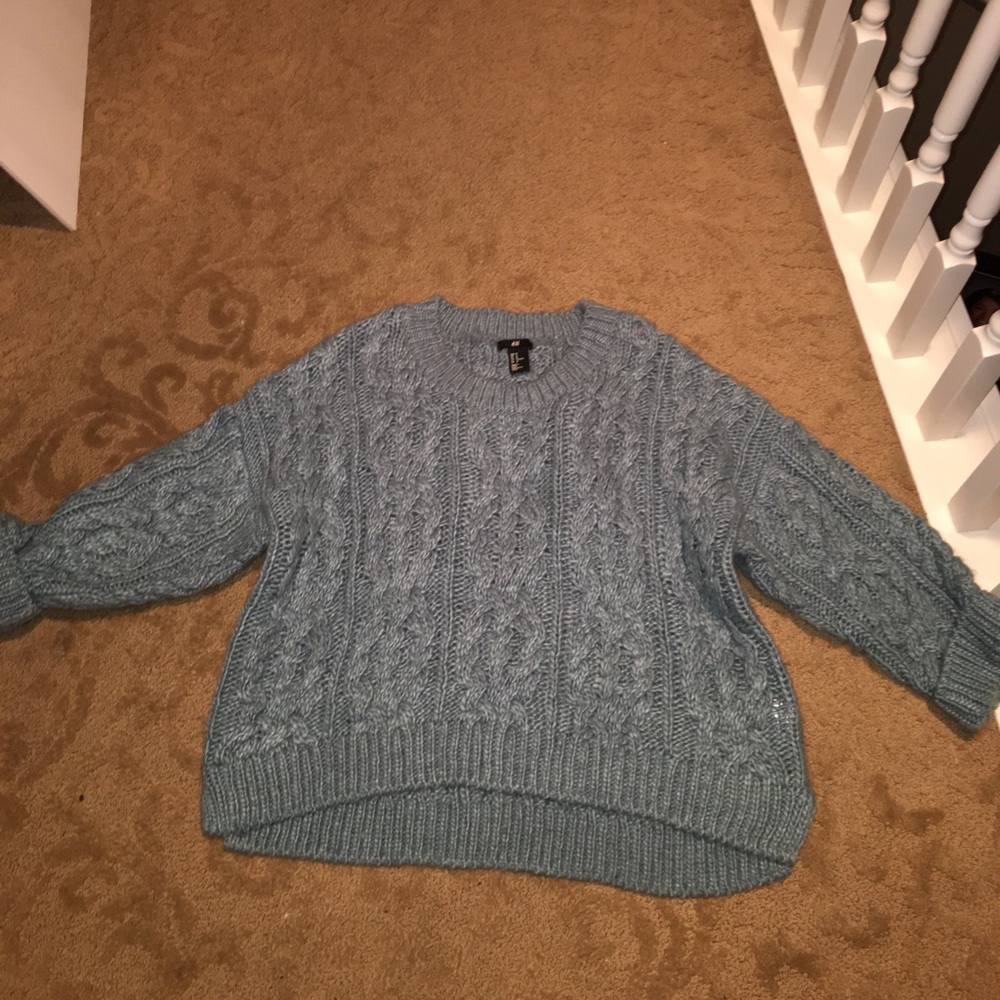 Light blue high-low sweater