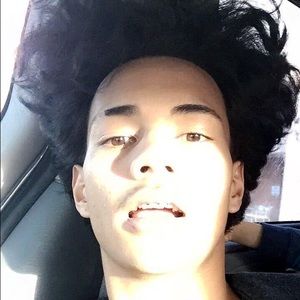 Meet your Posher, Aihron