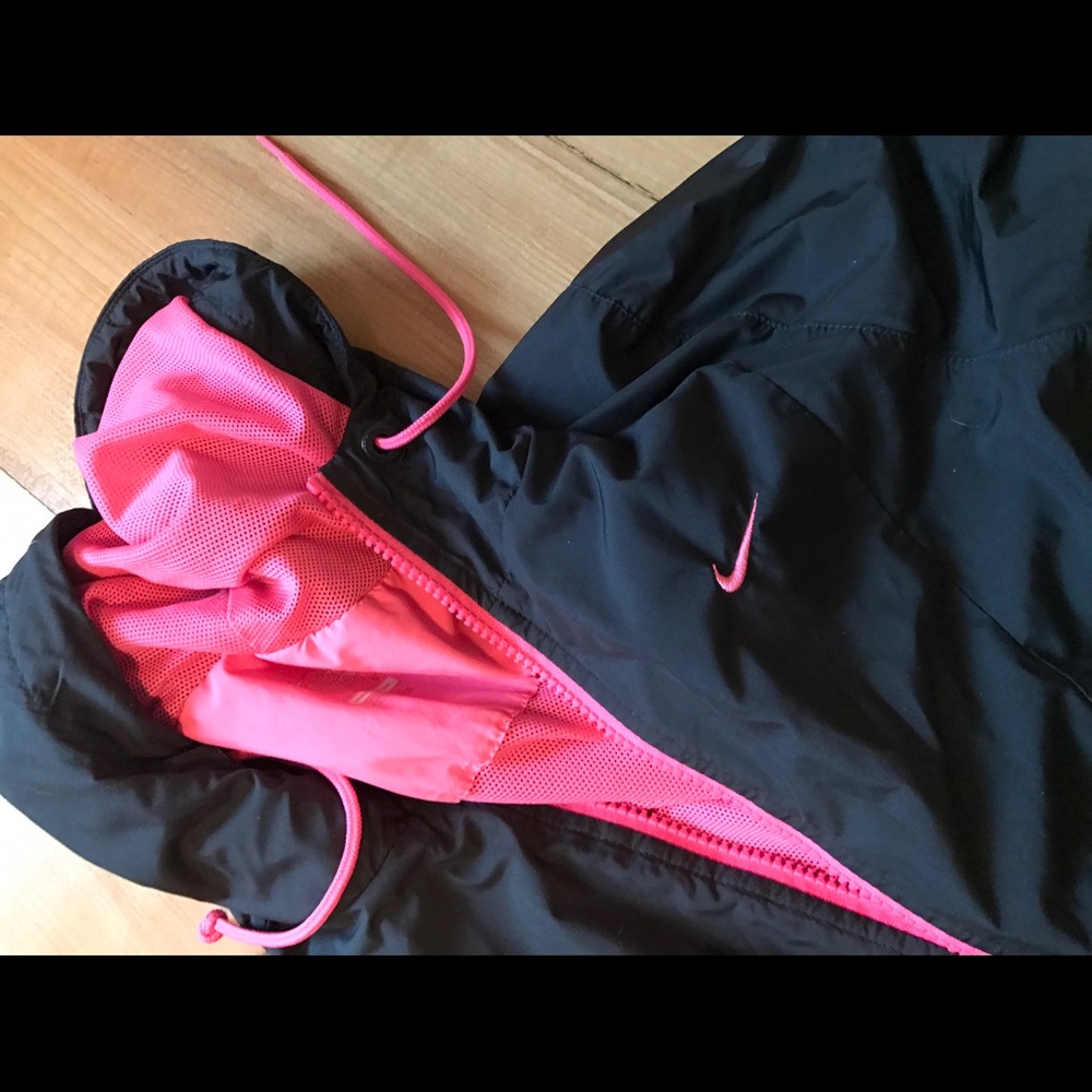 Nike windbreaker
