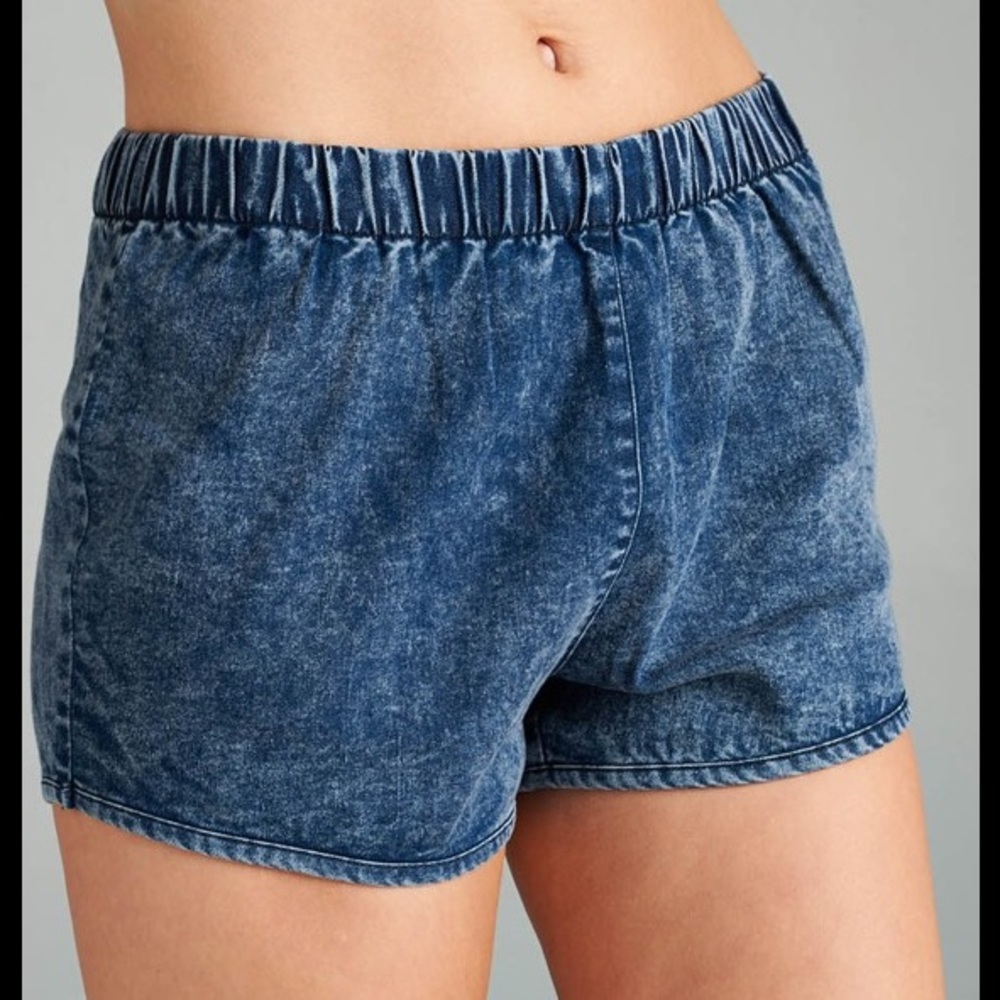 SALE Stretchy Mineral Washed Shorts - Picture 4 of 7