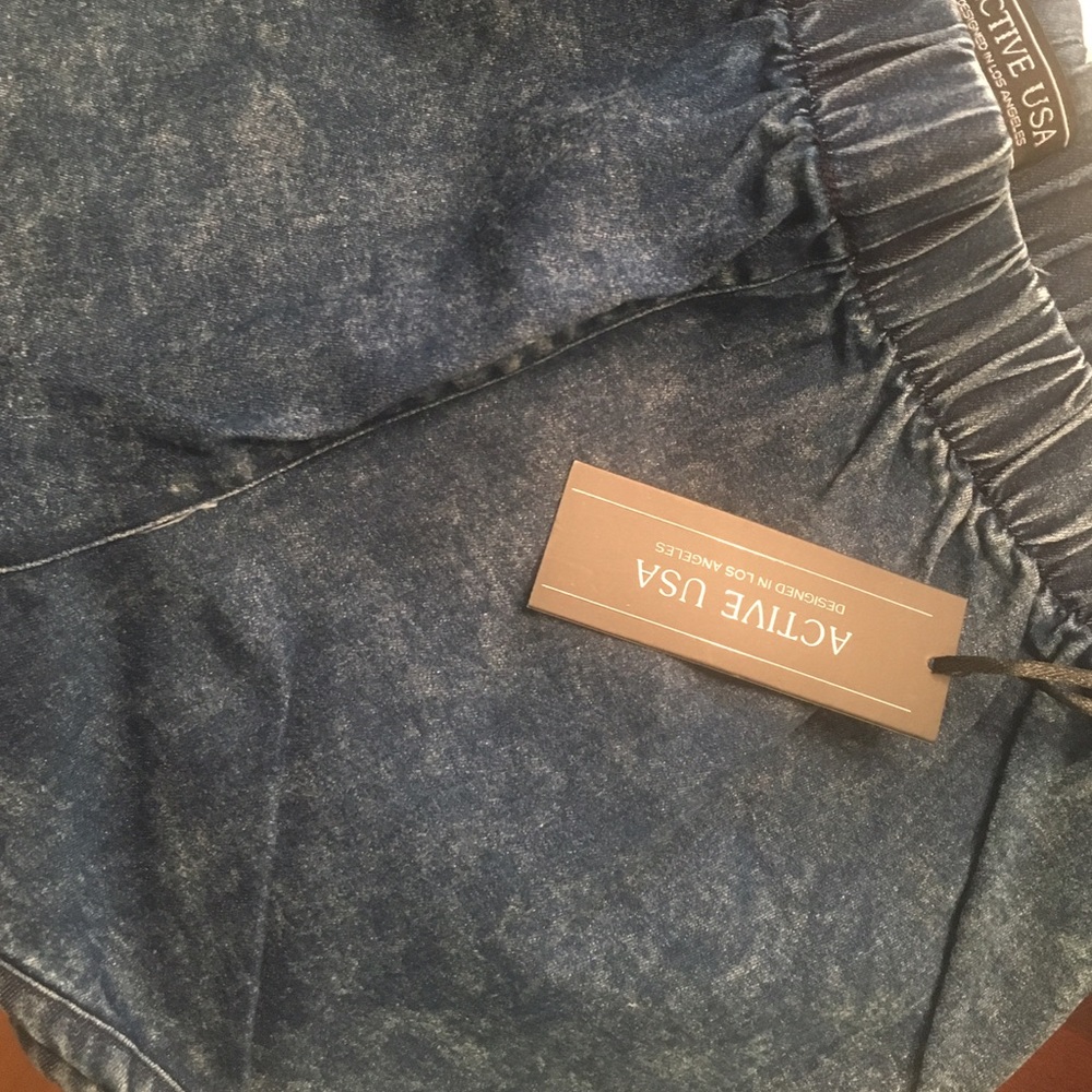 SALE Stretchy Mineral Washed Shorts - Picture 5 of 7
