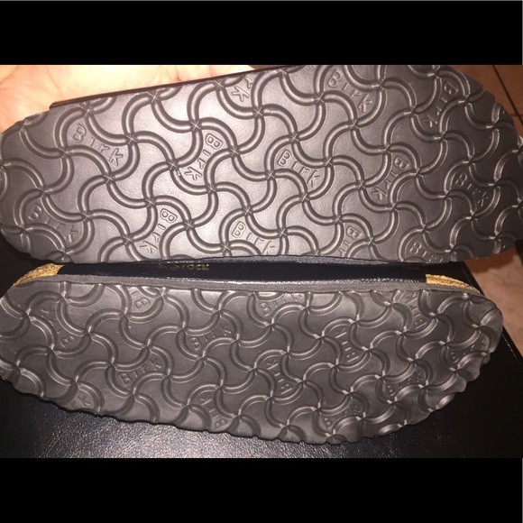 NEW BIRKENSTOCK BLACK PATENT EU 37/ US women 6 - Picture 4 of 5