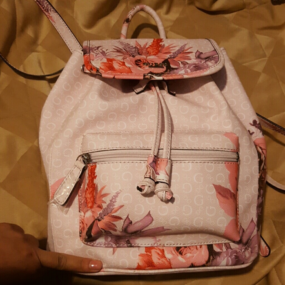 Guess packpack