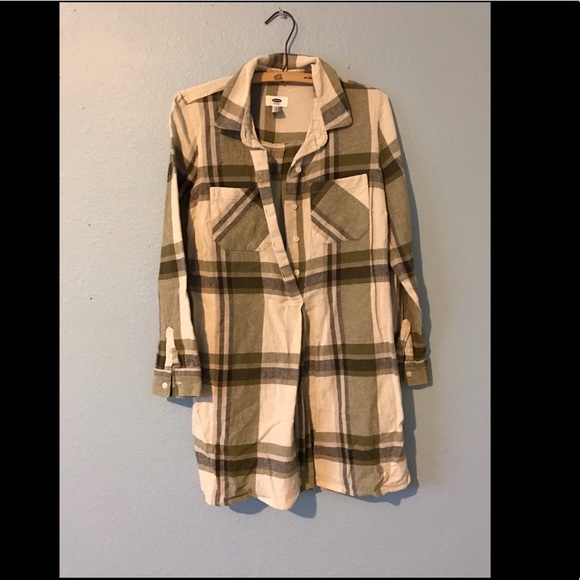 Adorable flannel tunic! - Picture 1 of 1