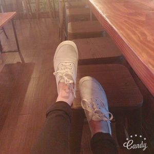 Meet your Posher, Bomi