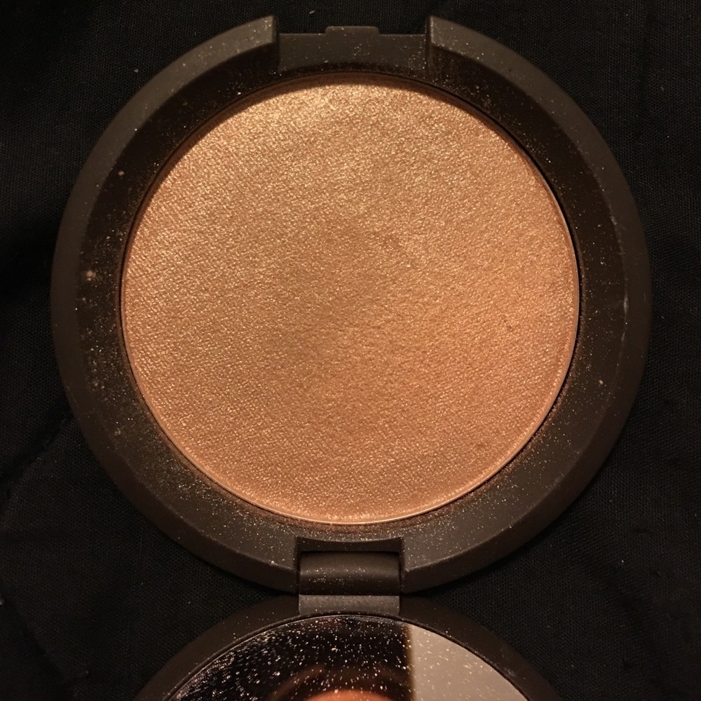 Becca shimmering skin perfecter