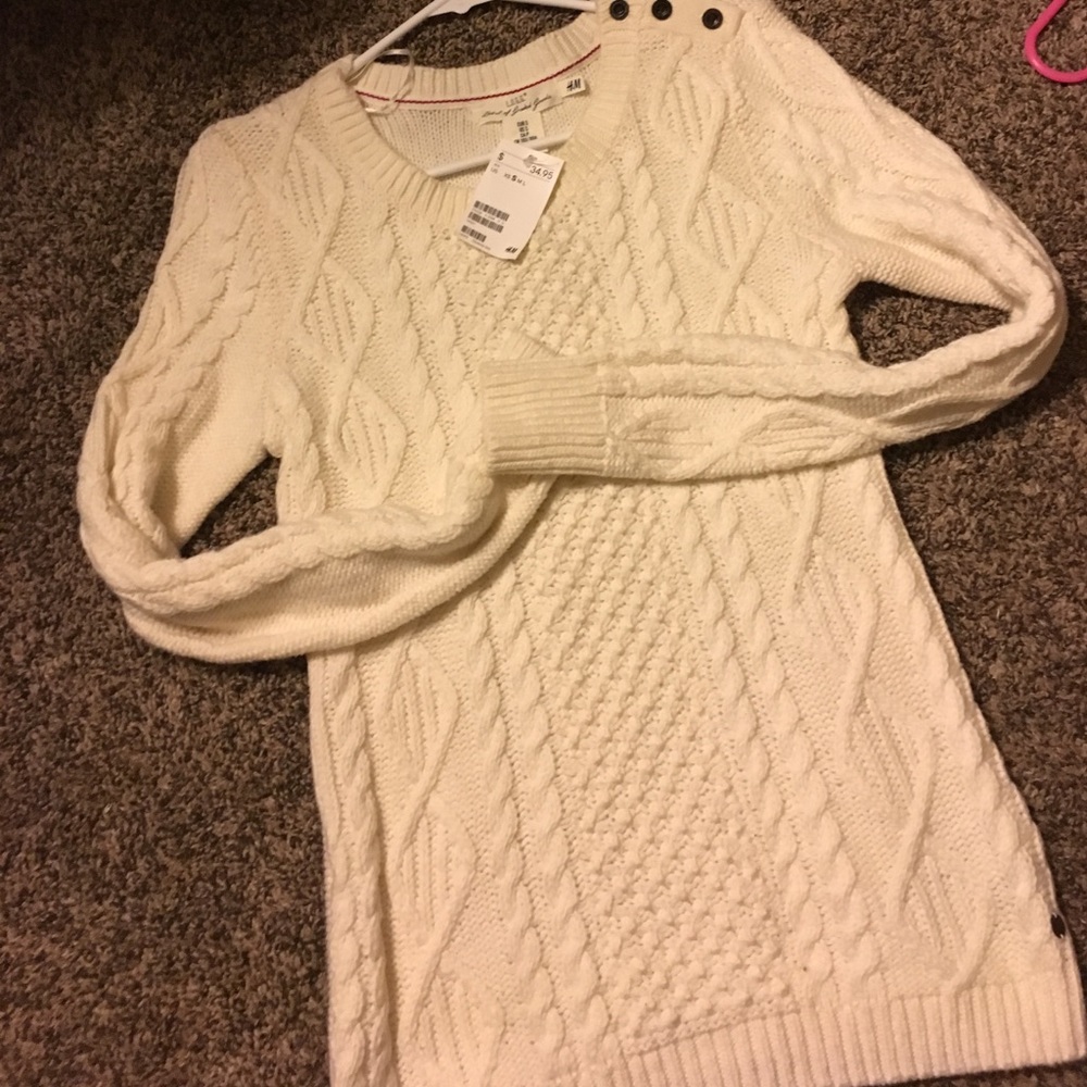 HM thick cable knit sweater//size S// NWT