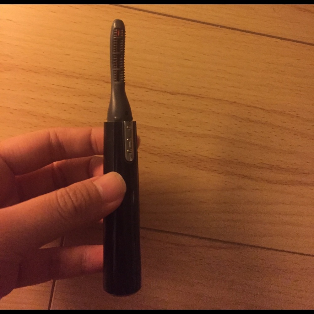 Heated eyelash Curler