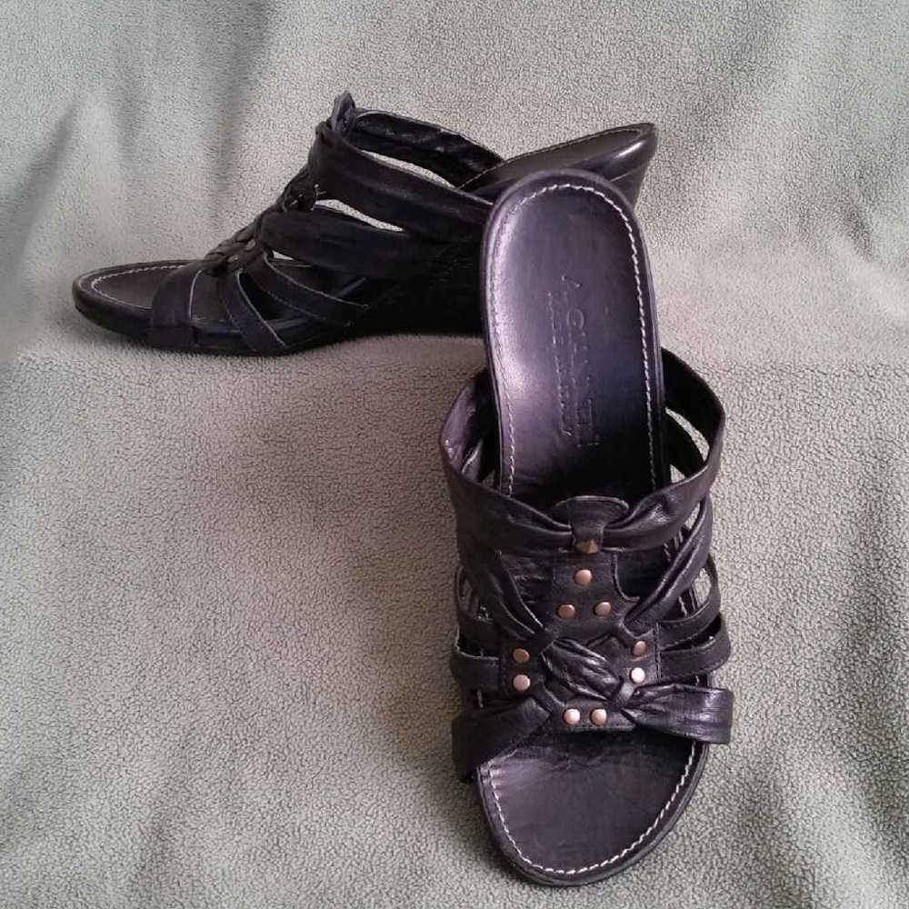 A.Giannetti wedge sandal sz8- leather uppers