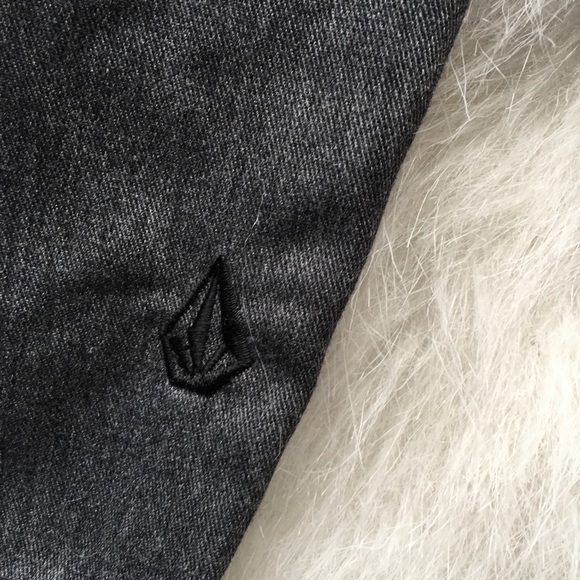 Volcom Men's Gray Shorts Sz 28 - Picture 5 of 7