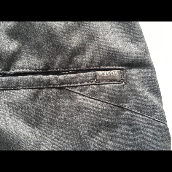 Volcom Men's Gray Shorts Sz 28 - Picture 7 of 7