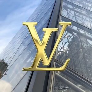 Meet your Posher, Cesar