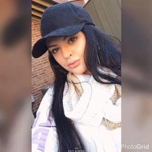 Meet your Posher, Leah