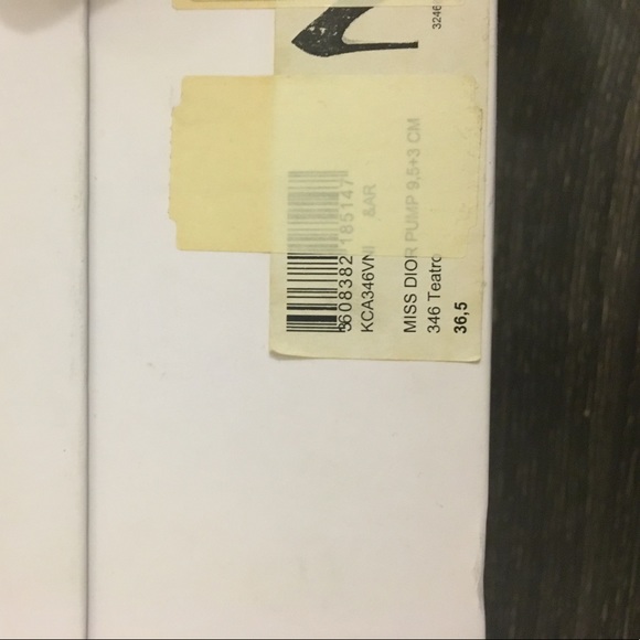 Miss Dior Magenta Pump - Picture 4 of 4