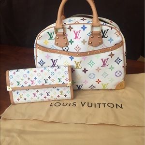 Authentic Louis Vuitton handbag/matching wallet