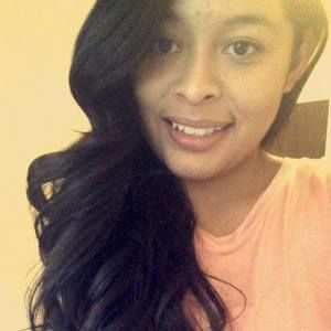 Meet your Posher, Dania