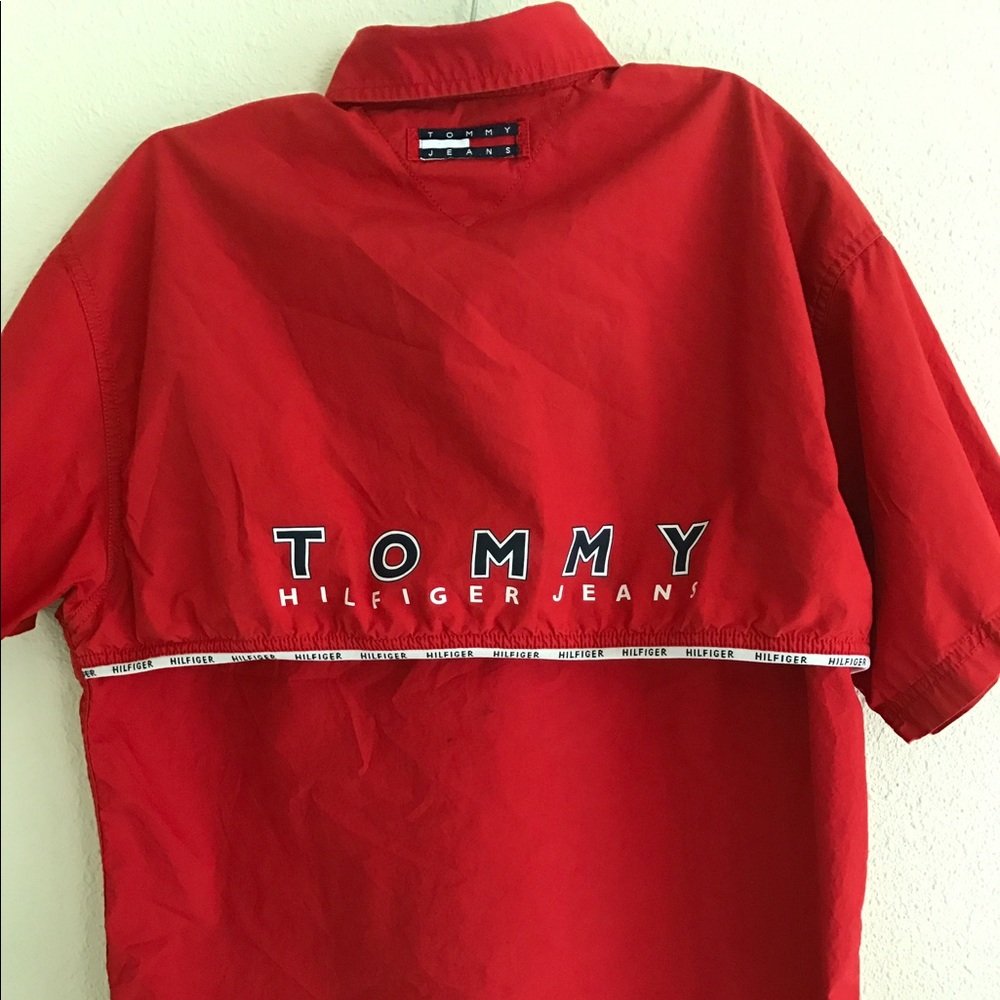 Tommy Hilfiger red short sleeve dress shirt logo