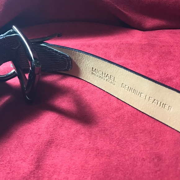 Michael Kors black & silver jointed belt ✨✨?