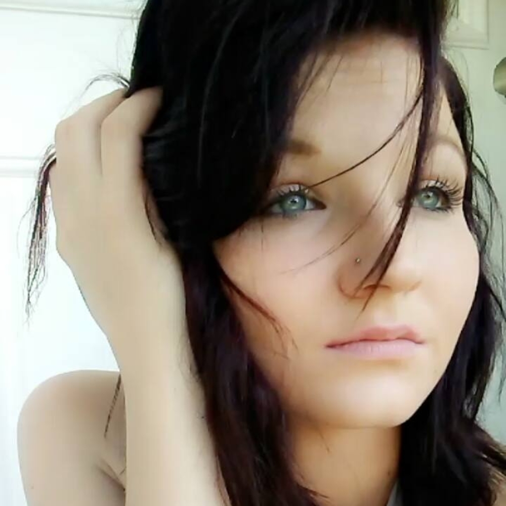 Meet your Posher, Mercedes