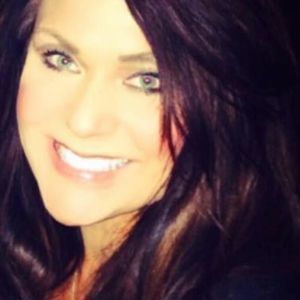 Meet your Posher, Deena