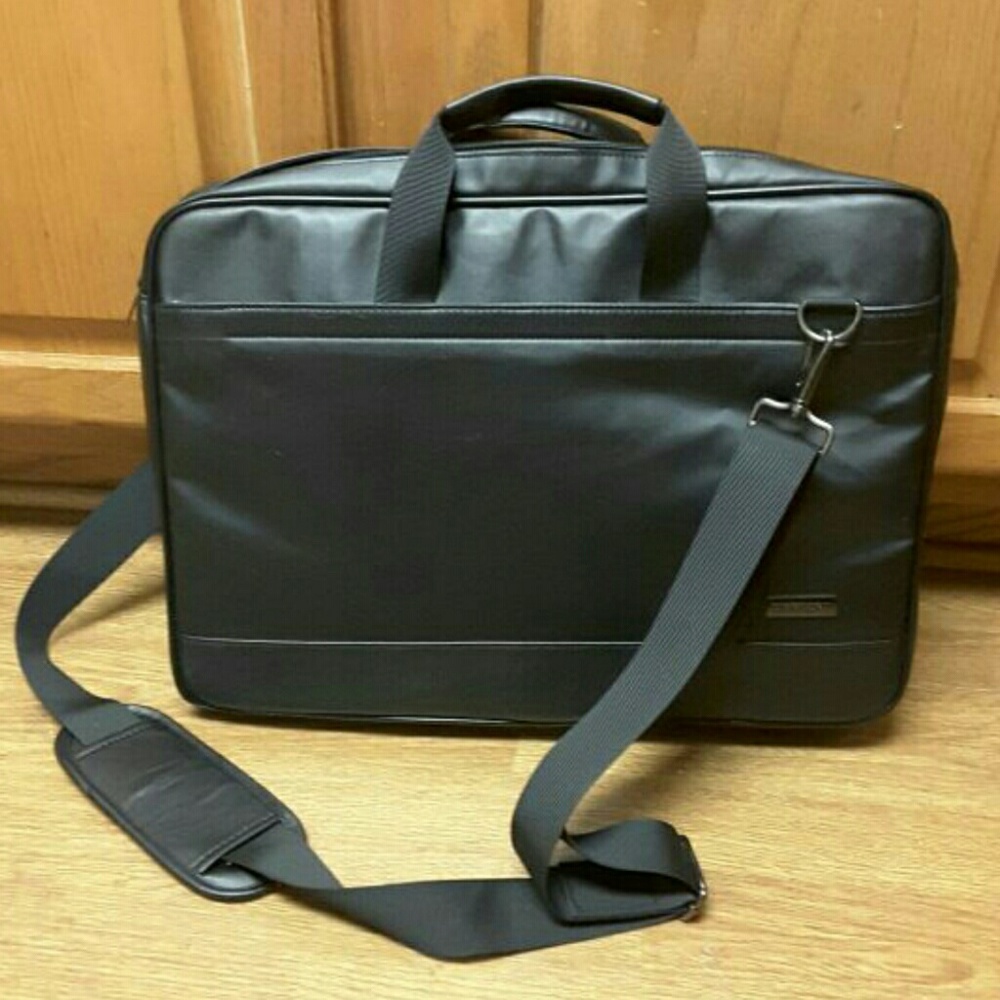 Laptop bag