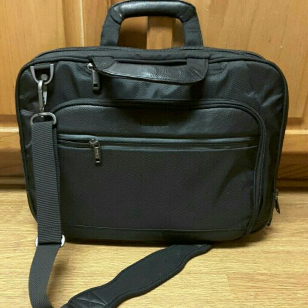 Laptop bag