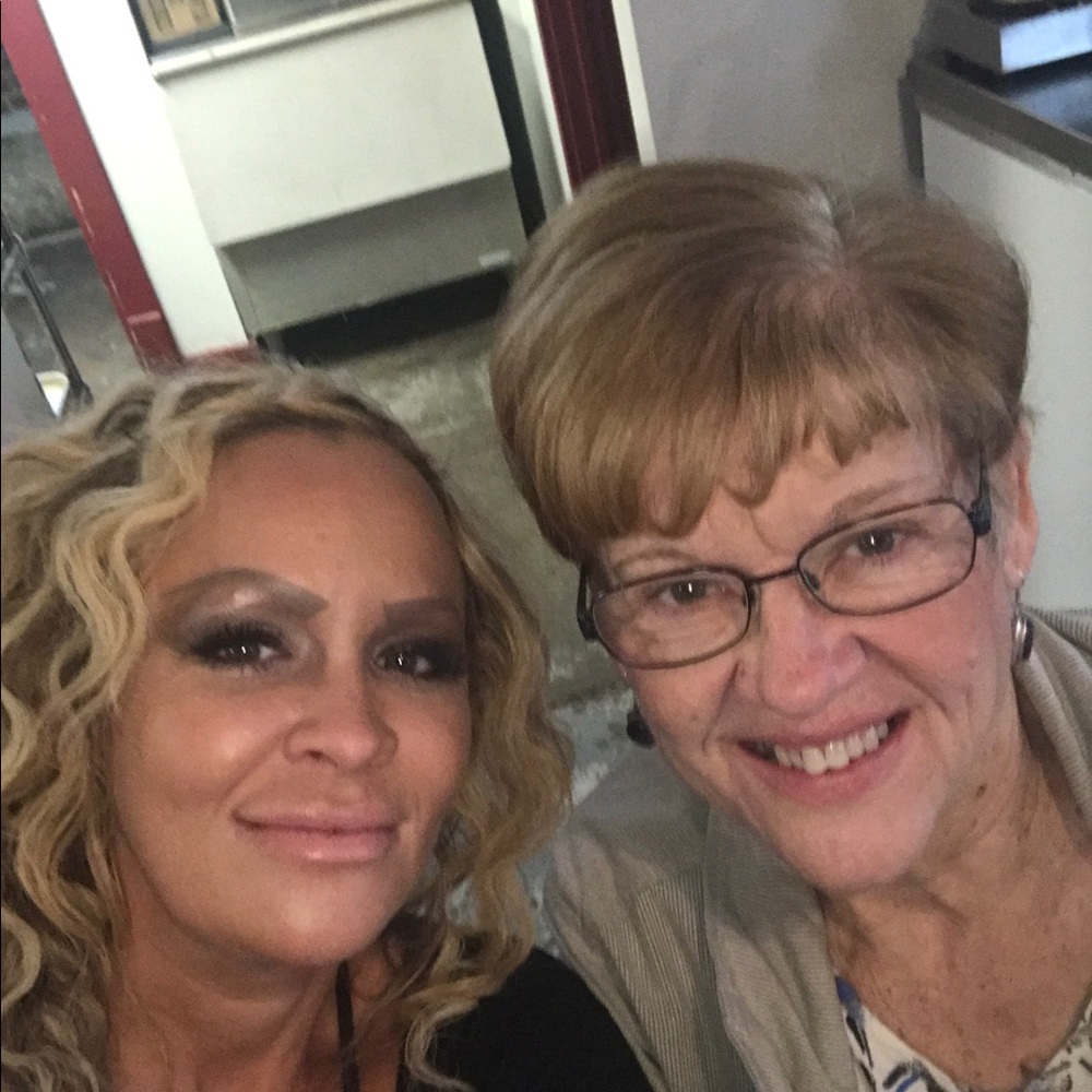 Meet your Posher, Sonya